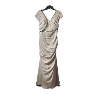 𝅺la Femme full length gown in light beige